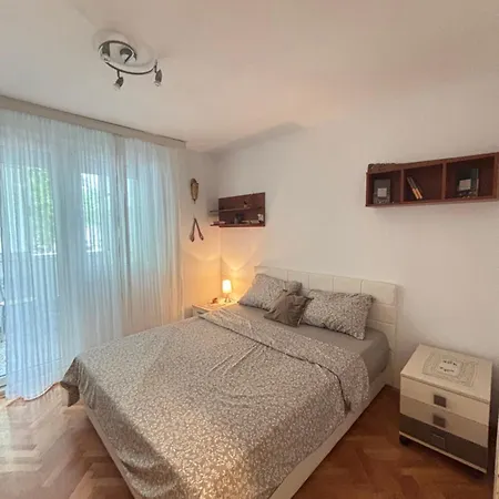 Apartament Marija *